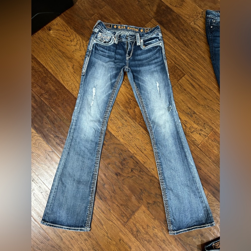 Rock Revival vintage boot cut jeans. 31 inch inseam.